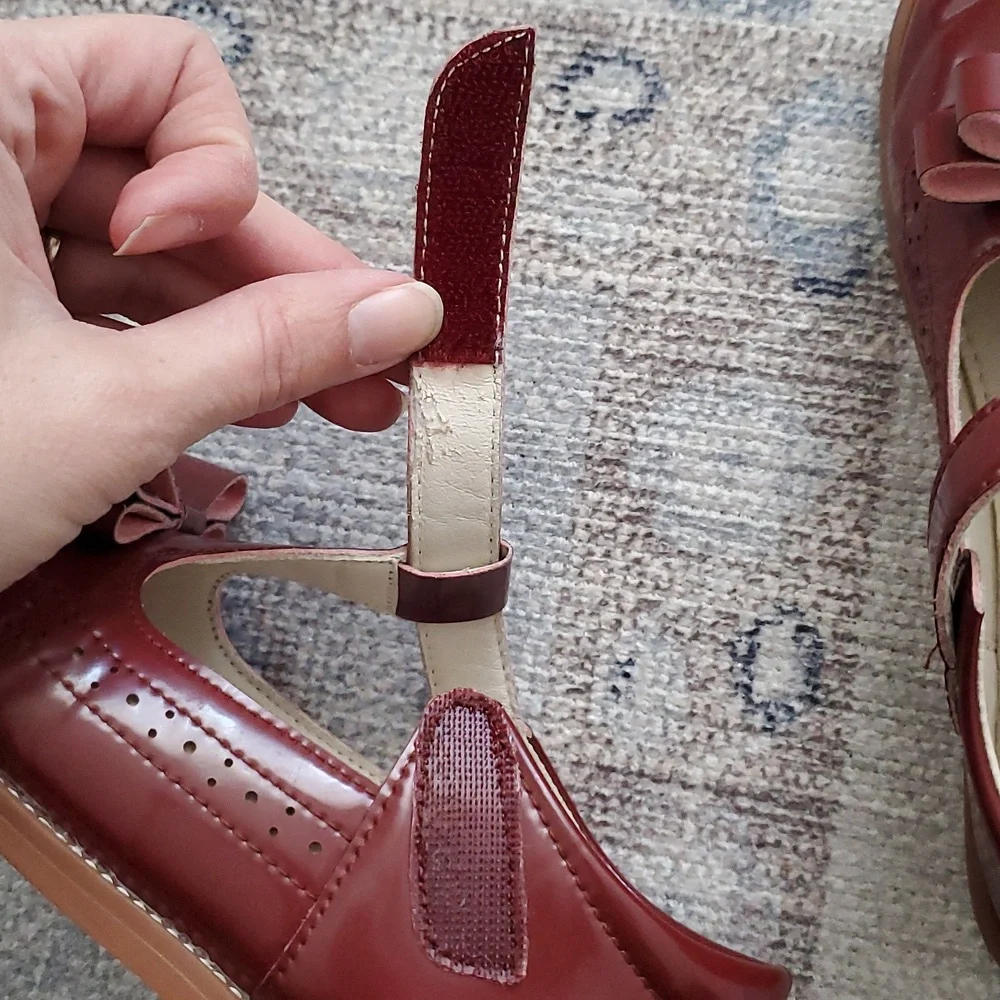 Felix & Flora Girls Patent Burgundy Mary Jane Bow Shoes Sz12